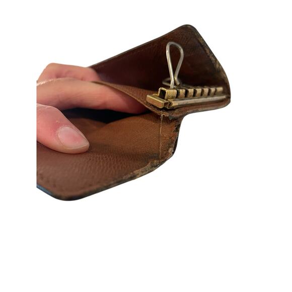 Louis Vuitton Key Holder Brown Monogram LV Print - Picture 7 of 13